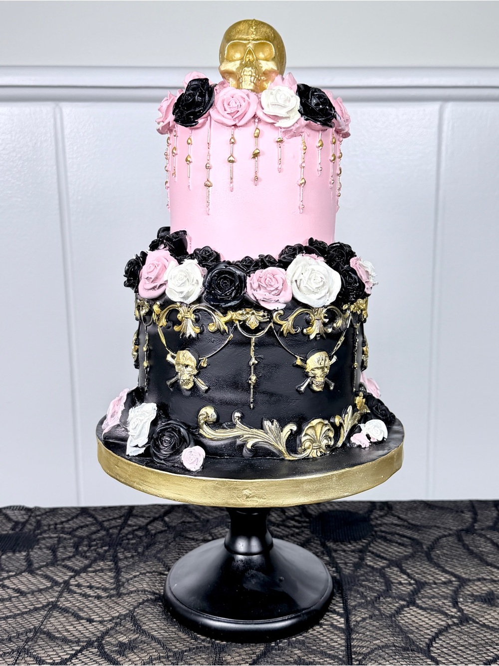 NEW Gothic Skull Halloween Cake Decor